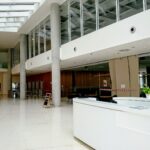 マンションエントランスに設置しておきたいおすすめの設備
