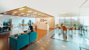 マンション管理士がおすすめするマンションエントランスドア